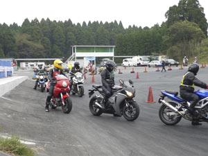 ビギナーバイクレッスン in 南千葉サーキット